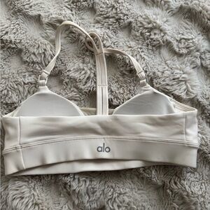 ALO Yoga Women's Beige Sports Bra